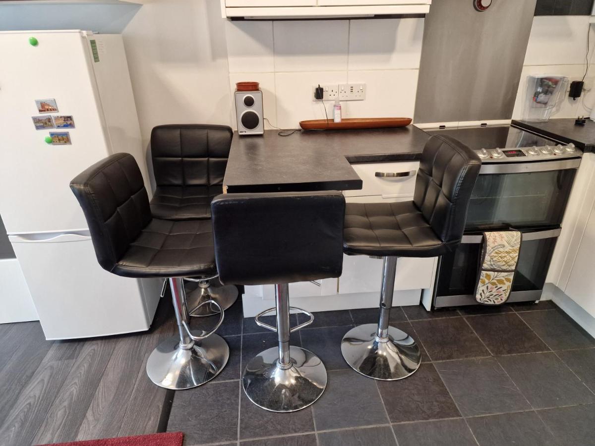 Comfy Apartment, Self Check-In 24H-Day, 7Days-Week, Sleep 4 - In Devon, Dartmoor, Near A38 Teigngrace Luaran gambar